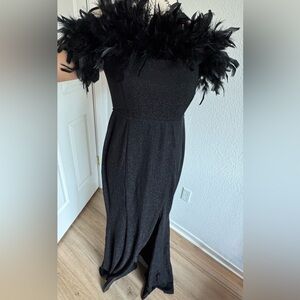 Fashion Nova sleeveless black ostrich feather dress L